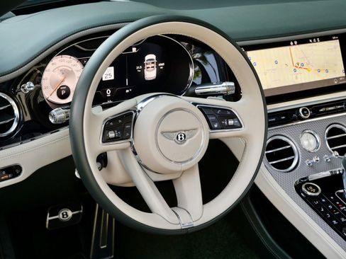 Used 2022 Bentley Continental GT Mulliner image 18