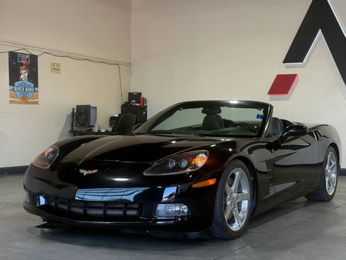 Used 2005 Chevrolet Corvette Convertible w/ Preferred Equipment Group RWD image 5