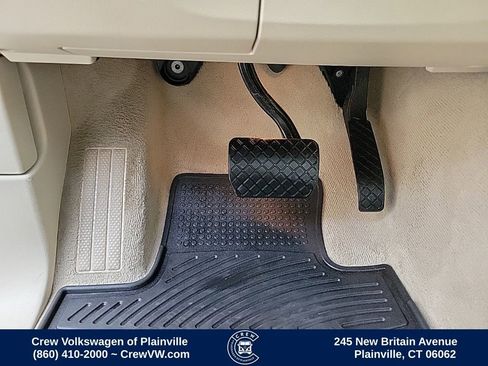 Used 2016 Volkswagen Touareg VR6 image 40