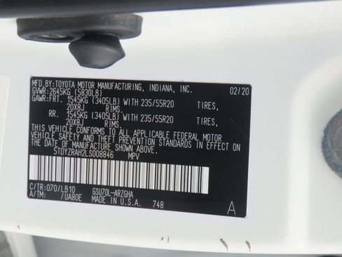 Used 2020 Toyota Highlander Limited FWD image 29