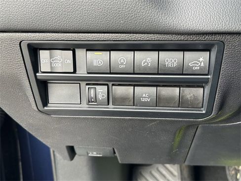 Used 2024 Toyota Tundra Limited image 24