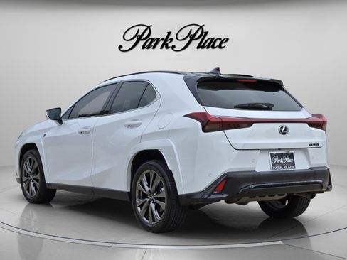 Used 2025 Lexus UX 300h FWD w/ Accessory Package (Z1) image 3