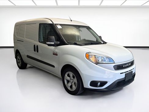 Used 2022 RAM ProMaster City Wagon w/ Lights & Wheels Group FWD image 3