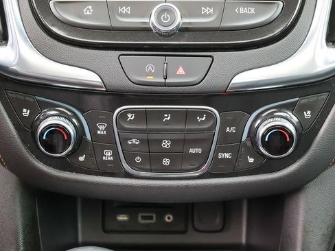 Used 2023 Chevrolet Equinox Premier FWD image 14