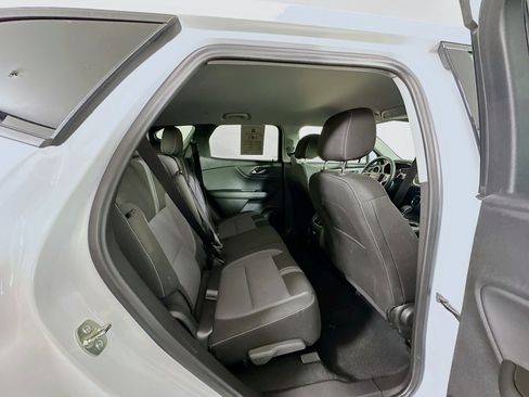 Used 2025 Chevrolet Blazer LT FWD image 29
