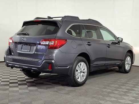 Used 2018 Subaru Outback 2.5i Premium AWD/4WD image 9