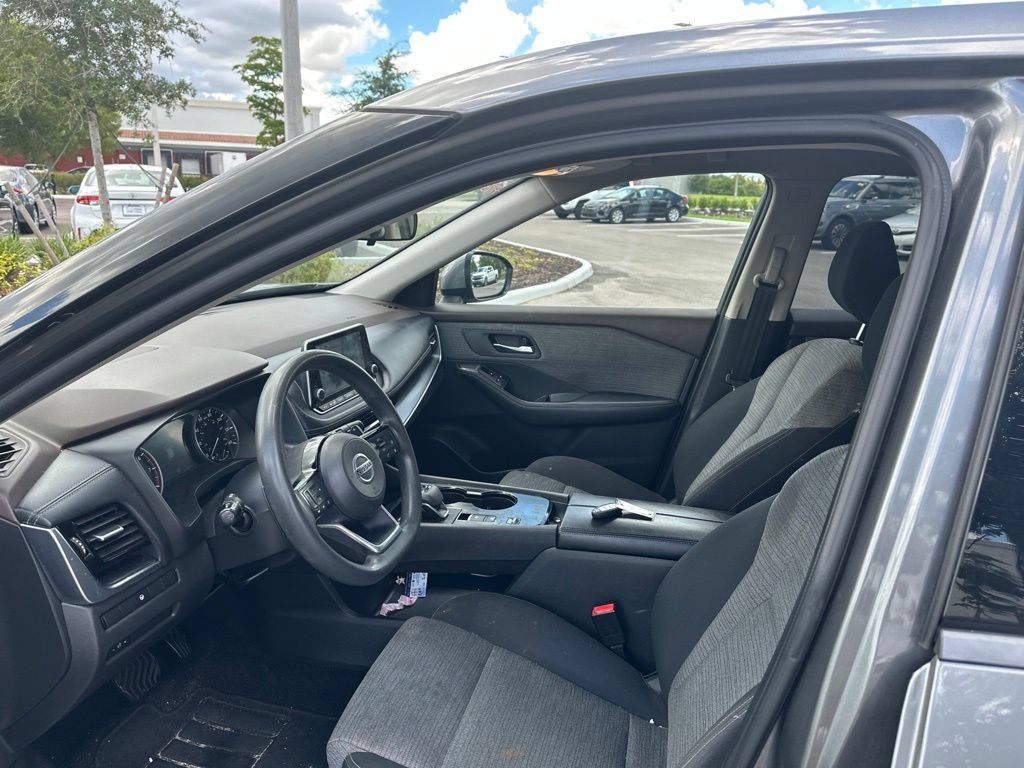 Used 2021 Nissan Rogue SV FWD image 11