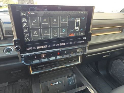 Used 2024 GMC Hummer EV 3X w/ Extreme Off-Road Package AWD/4WD image 63