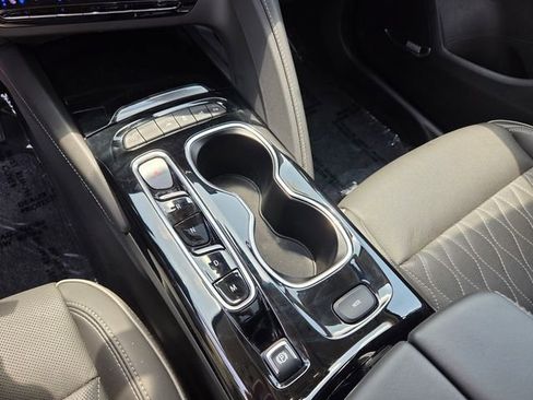 Used 2023 Buick Envision Avenir FWD image 26