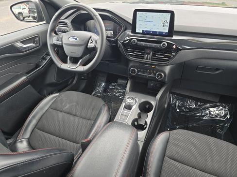 Used 2025 Ford Escape ST-Line FWD image 28