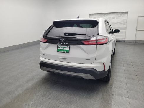 Used 2024 Ford Edge SEL image 7