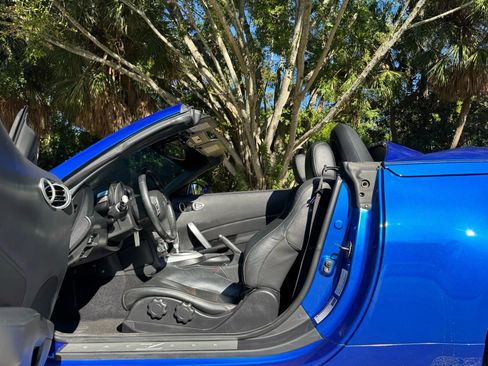 Used 2007 Nissan 350Z Touring image 23