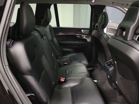 Used 2016 Volvo XC90 T6 Momentum w/ Momentum Plus Package image 24