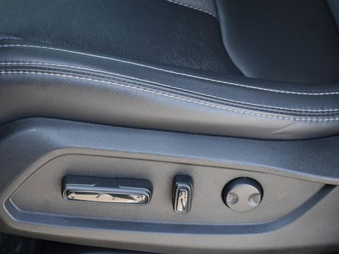 Used 2025 Honda Pilot EX-L image 24