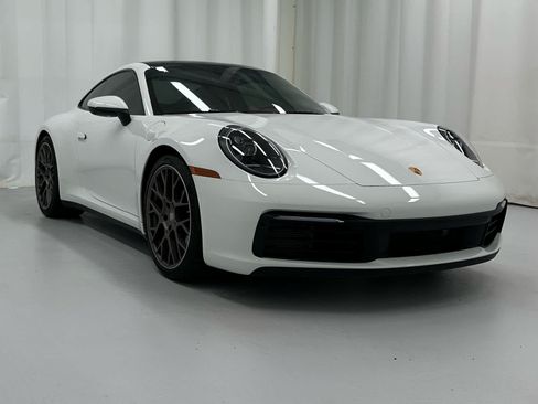 Used 2024 Porsche 911 Carrera S RWD image 2