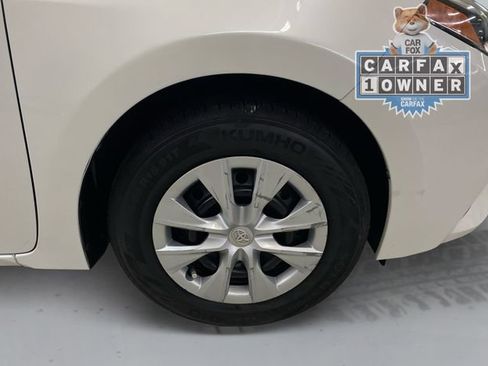 Used 2016 Toyota Corolla LE FWD image 15