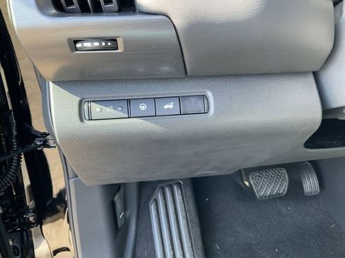 New 2026 Nissan Pathfinder SL w/ Cargo Package image 18