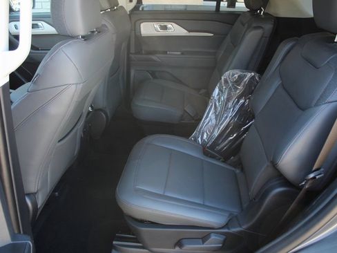 New 2026 Ford Explorer Active w/ Active Comfort Package RWD image 15