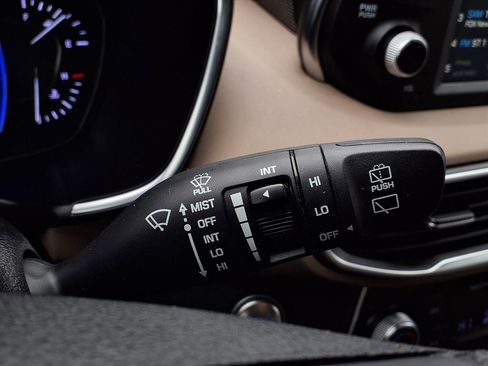 Used 2019 Hyundai Santa Fe SEL w/ Cargo Package image 29