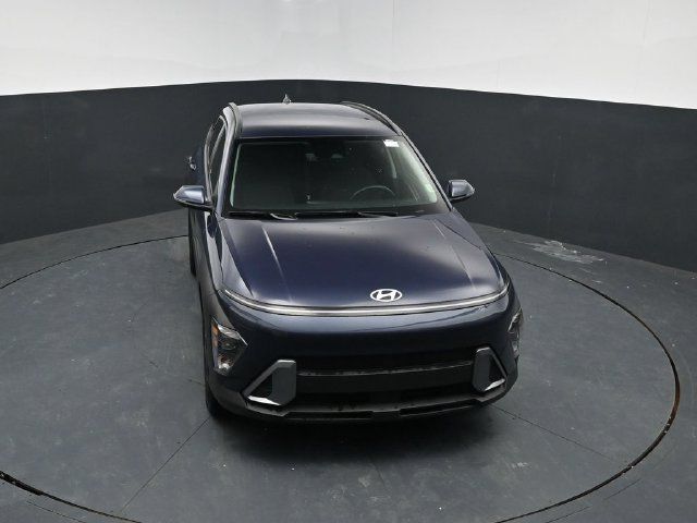 Used 2025 Hyundai Kona SEL AWD/4WD image 46