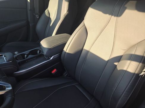 Certified 2025 Acura RDX SH-AWD image 19