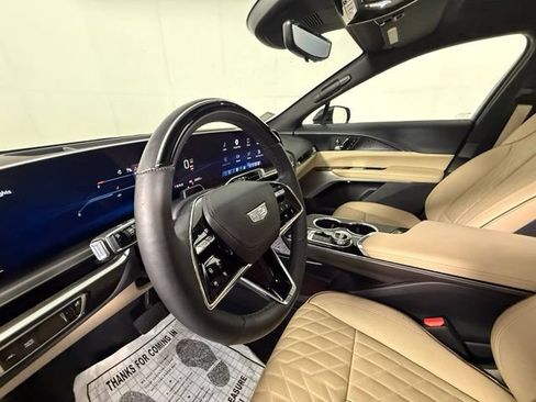 Certified 2024 Cadillac Lyriq Luxury w/ Nappa Leather Package RWD image 6