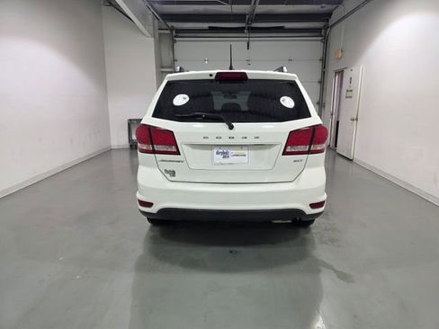 Used 2017 Dodge Journey SXT w/ Premium Group image 6