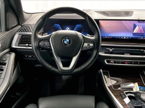 Used 2026 BMW X5 xDrive40i AWD/4WD image 17