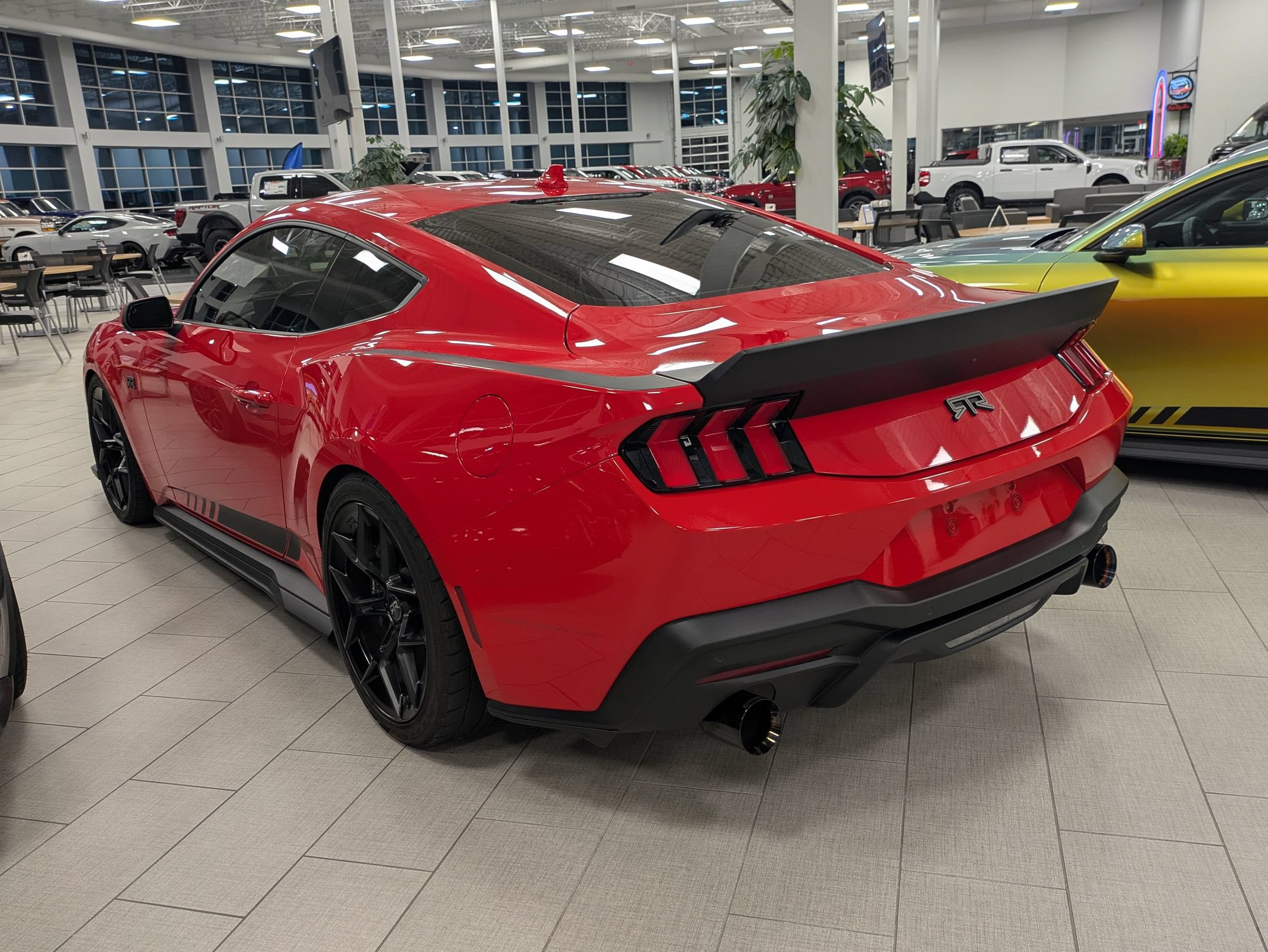 Used 2025 Ford Mustang GT w/ GT Performance Package RWD image 5