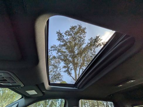 Used 2023 GMC Sierra 1500 AT4 w/ AT4 Premium Package image 21