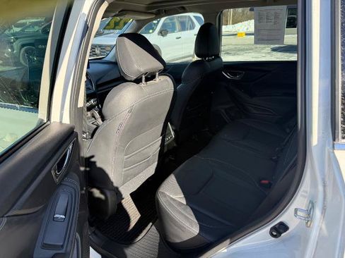 Used 2022 Subaru Forester Touring AWD/4WD image 8