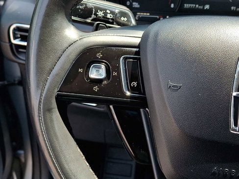 Used 2022 Lincoln Corsair AWD w/ Premium Package image 22