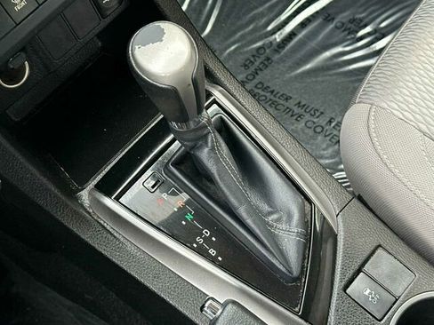 Used 2016 Toyota Corolla LE image 23