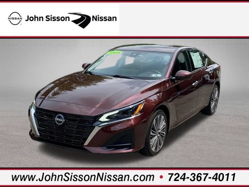 Used 2025 Nissan Altima 2.5 SL AWD/4WD image 1