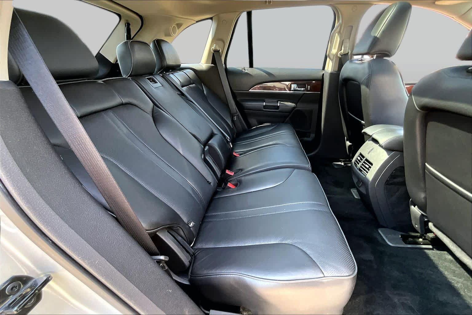 Used 2011 Lincoln MKX 2WD w/ 102A Rapid Spec Order Code image 20