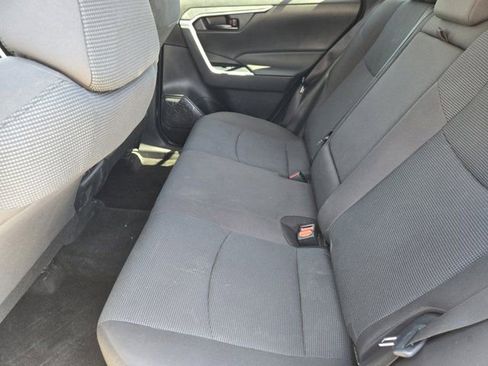 Used 2022 Toyota RAV4 LE FWD image 31