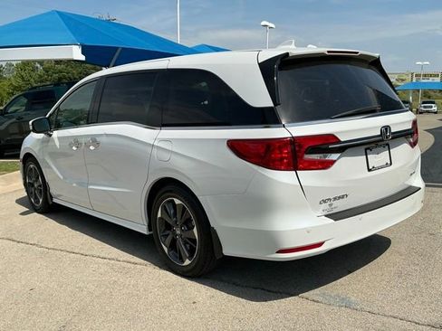 Used 2023 Honda Odyssey Elite image 4