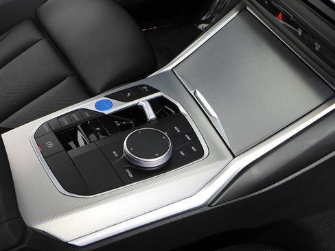 Used 2023 BMW i4 eDrive40 RWD image 15