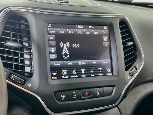Used 2023 Jeep Cherokee Altitude Lux w/ Lux Elite Package AWD/4WD image 15