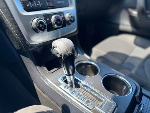 Used 2016 GMC Acadia SLE image 23