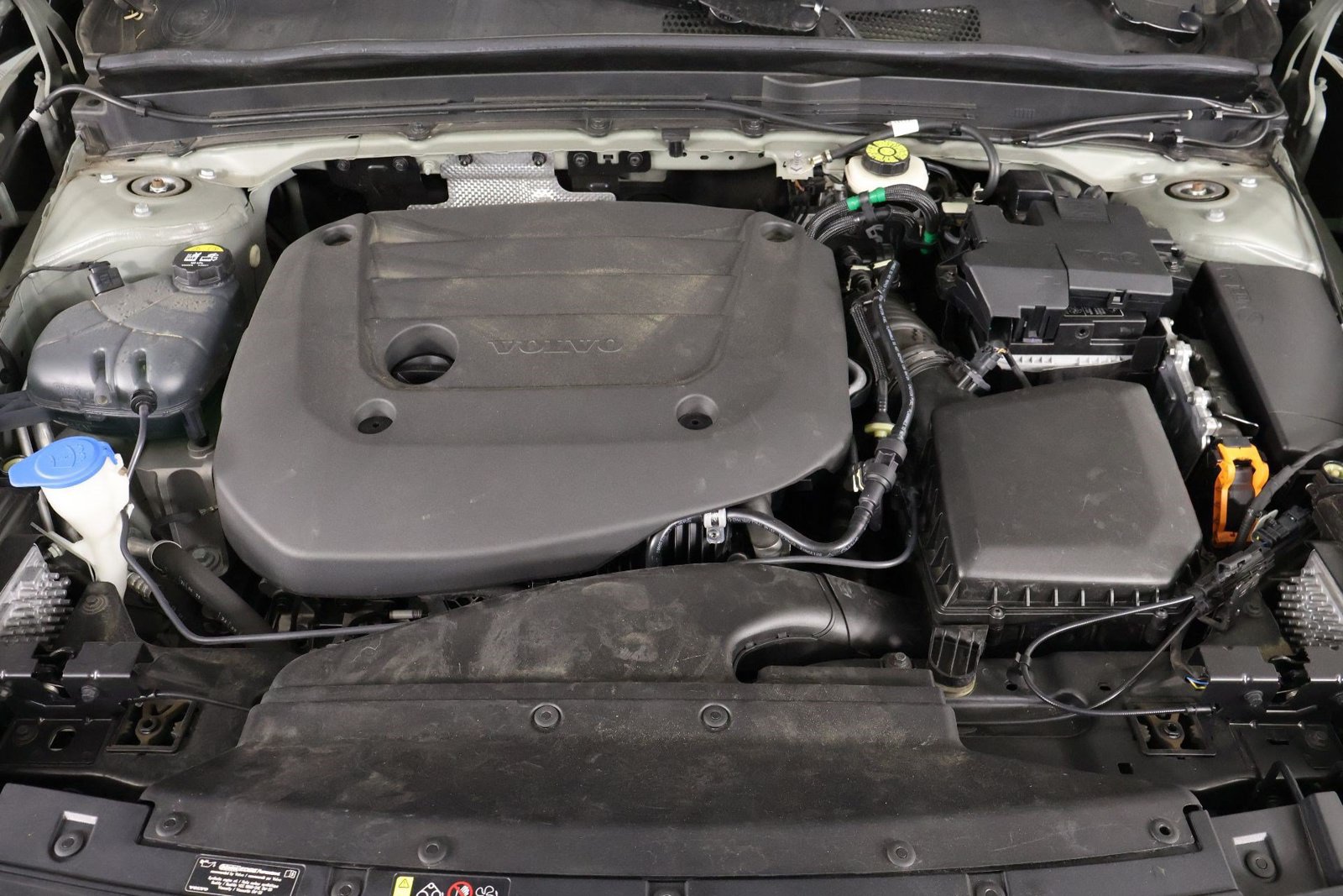 Used 2024 Volvo XC40 B5 Plus w/ Protection Package Premier AWD/4WD image 24