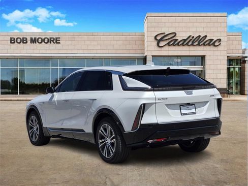 New 2025 Cadillac Lyriq Luxury image 5