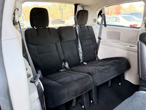 Used 2016 Dodge Grand Caravan SE w/ Quick Order Package 29E SE image 20