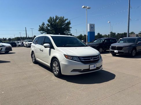 Used 2017 Honda Odyssey EX-L image 3