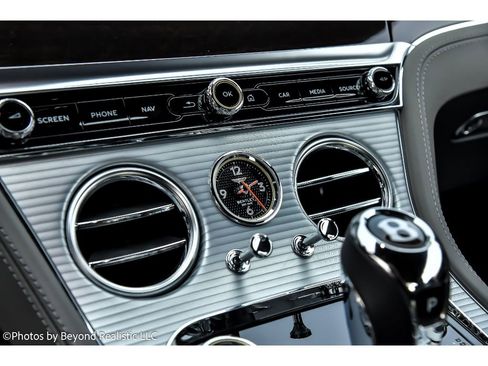 Used 2022 Bentley Continental GT image 19