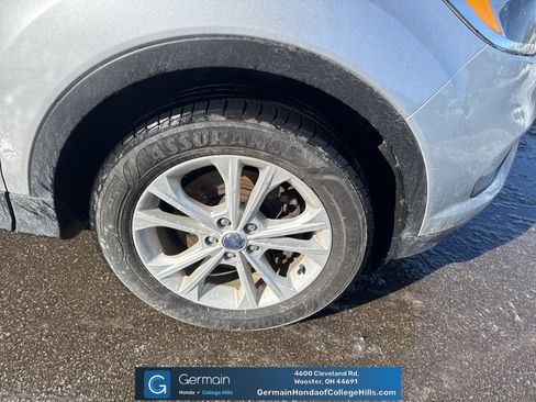 Used 2017 Ford Escape SE image 4