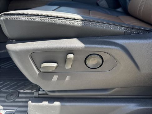 New 2026 Chevrolet Silverado 2500 High Country w/ High Country Premium Package AWD/4WD image 36