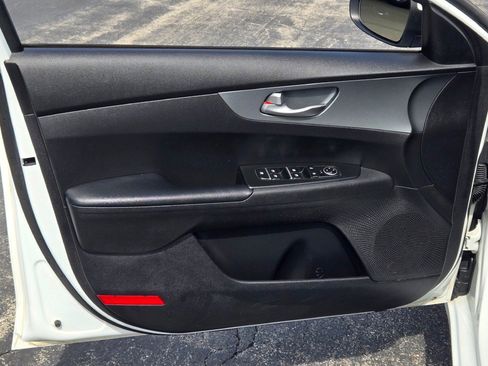 Used 2021 Kia Forte Sedan FWD image 18