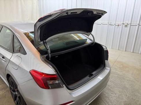 Used 2022 Honda Civic Sport image 11