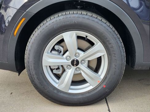 New 2026 Kia Sorento LX FWD image 7